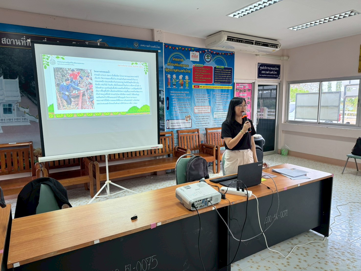 title - ส.ป.ก.จันทบุรี ฝึกอบรมโครงการฝายชะลอน้ำแบบชั่วคราวสำหรับการเพิ่มประสิทธิภาพของแหล่งน้ำในเขตปฏิรูปที่ดิน กิจกรรมฝายชะลอน้ำแบบชั่วคราวสำหรับการเพิ่มประสิทธิภาพของแหล่งน้ำในเขตปฏิรูปที่ดิน ปีงบประมาณ พ.ศ. 2569 